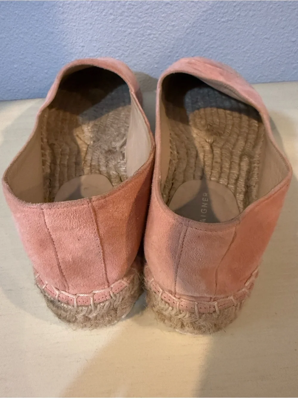 Etienne Aigner coral suede